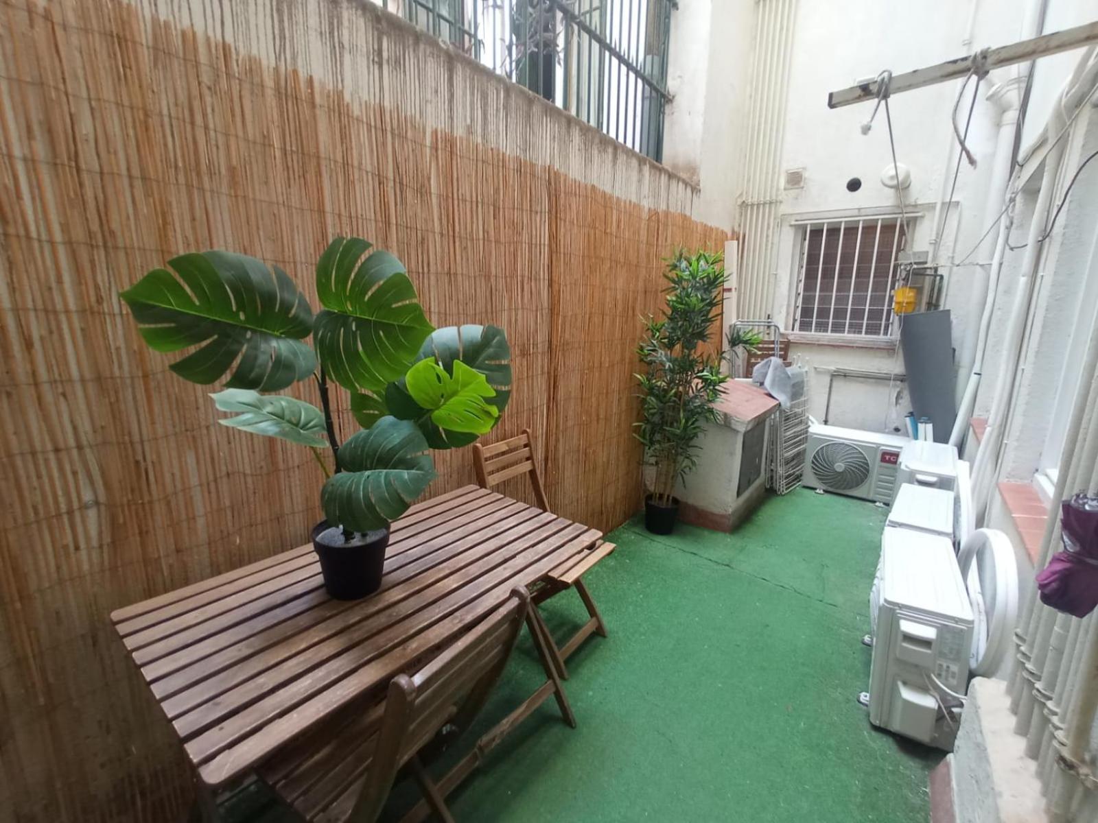 Private Rooms On Tamarit Street - Barcelona — Photos 1